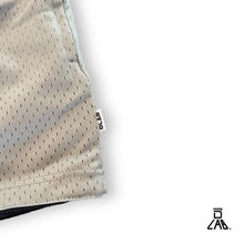 Load image into Gallery viewer, DLAB Men&#39;s Mesh Reversible Shorts (BLACK/GREY)
