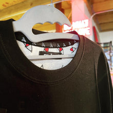 Load image into Gallery viewer, Ruteando Mi Isla X Dlab &quot;Boricua en la Luna&quot; Tee
